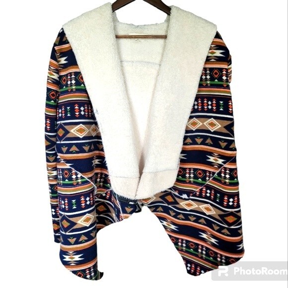 Double Zero The Grizzly Cozy Hoodie Aztec Print Sherpa Lined  Womens Size Small - Picture 1 of 14
